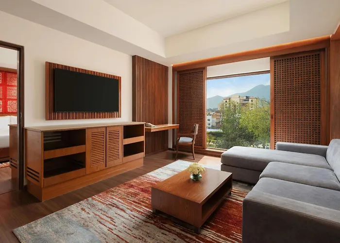 Hotel The Soaltee Kathmandu, Autograph Collection 5*