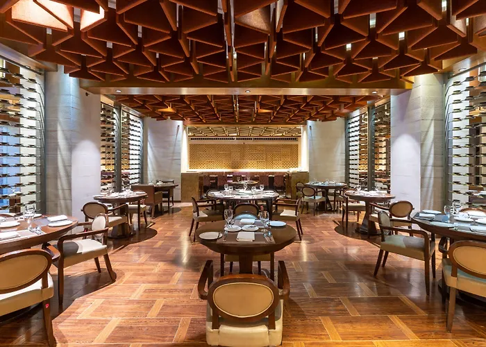 The Soaltee Kathmandu, Autograph Collection ホテル 5*