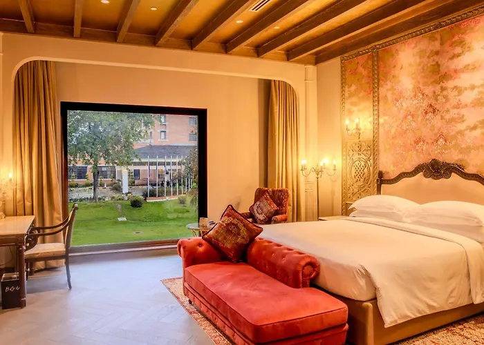 The Soaltee Kathmandu, Autograph Collection 5* Kathmandu