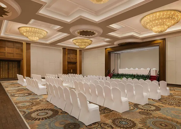 The Soaltee Kathmandu, Autograph Collection 5* Kathmandu